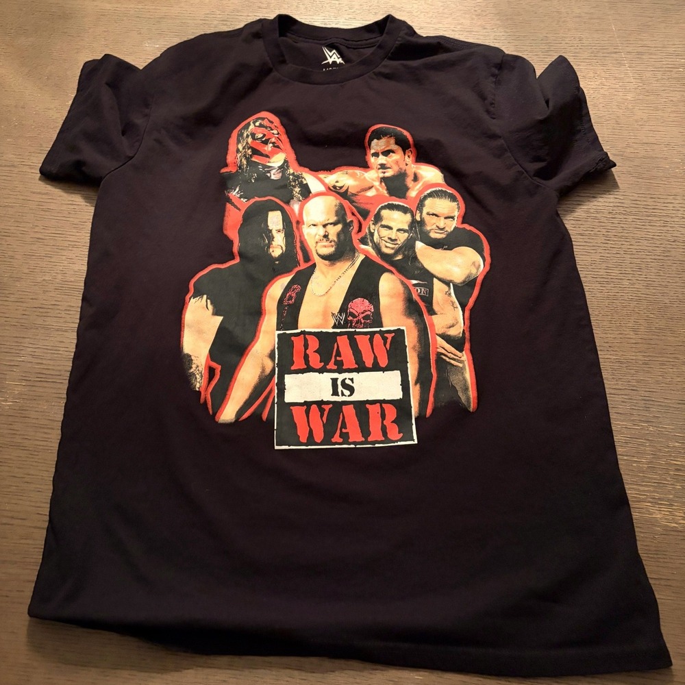 WWE Raw Is War Tee Mens Large Stone Cold Undertaker Kane Batista Triple H Black - Picture 5 of 5